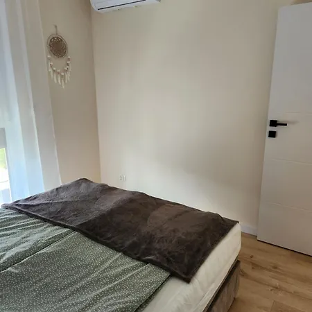 Apartament Golden Dragonfly Апартаменты Быдгощ